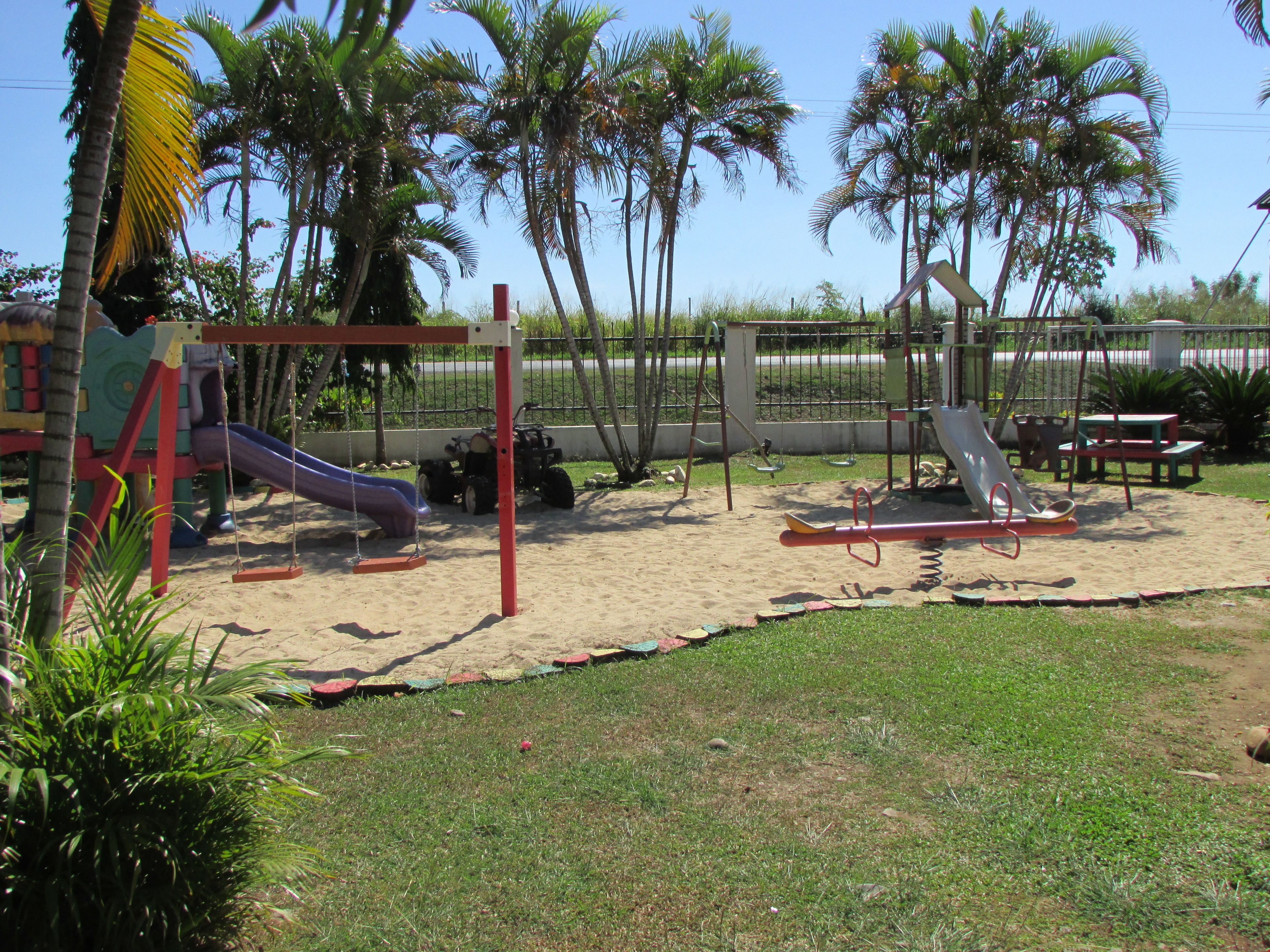 children’s play area – outdoor