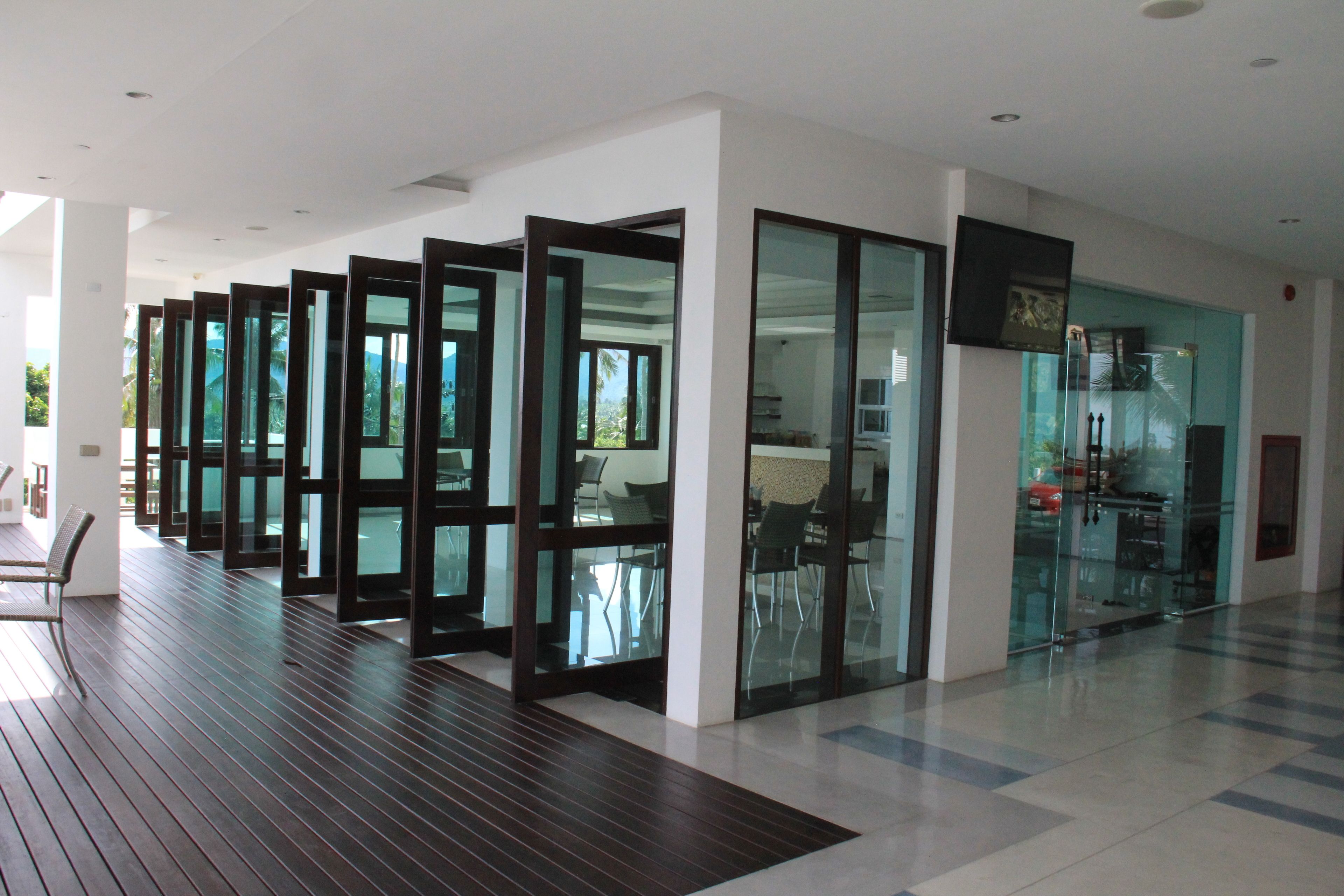 บริการอาหารเช้า อาหารก ลางวัน อาหารเย็น, อาหารไทย, วิวสระว่ายน้ำ 