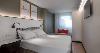 Hotel Bed4u Pamplona