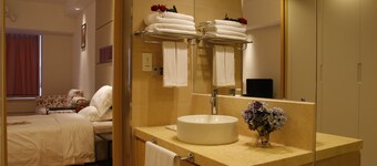Dragon International Apartment
