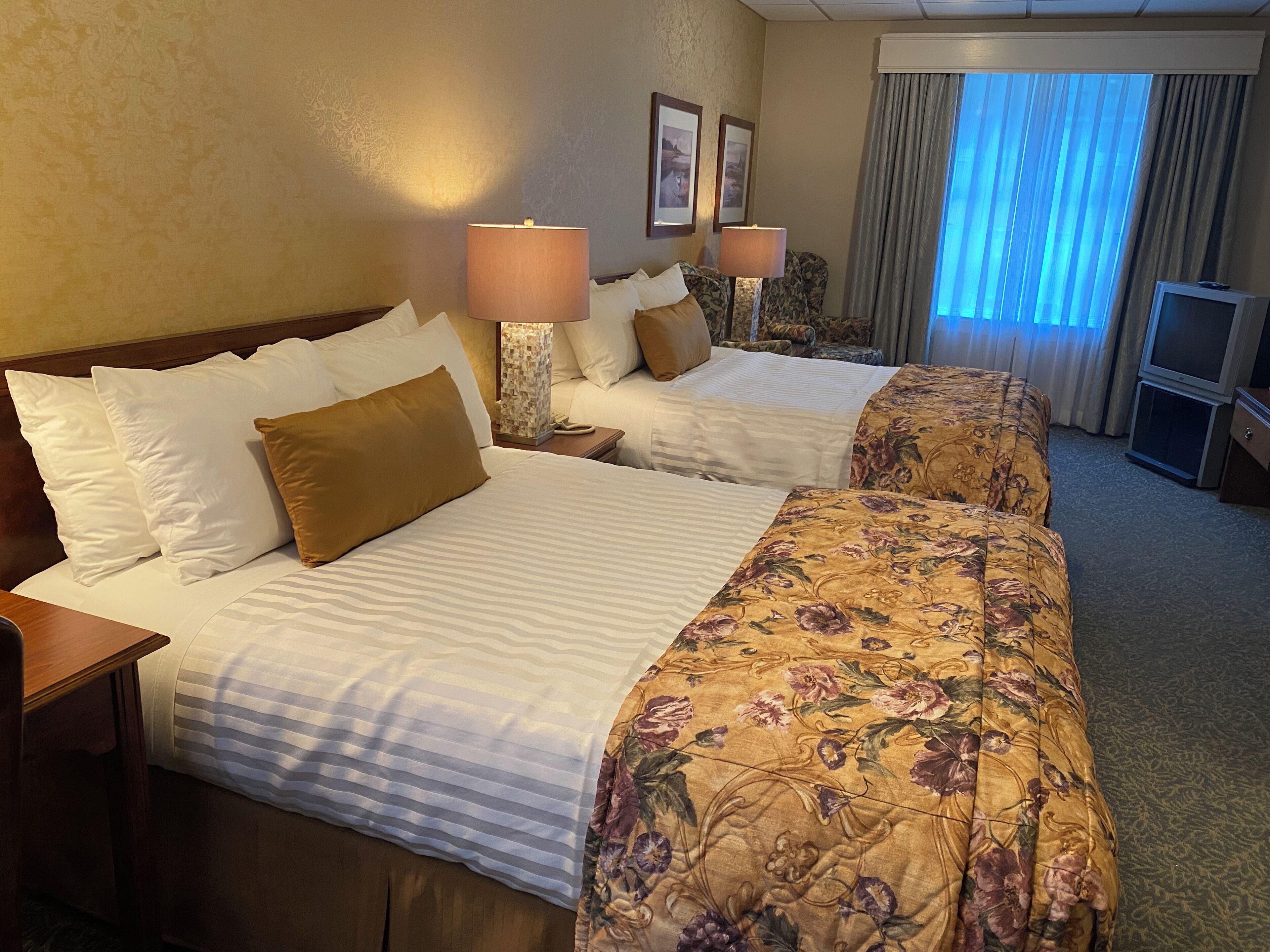 Photo - Kingston Hotel