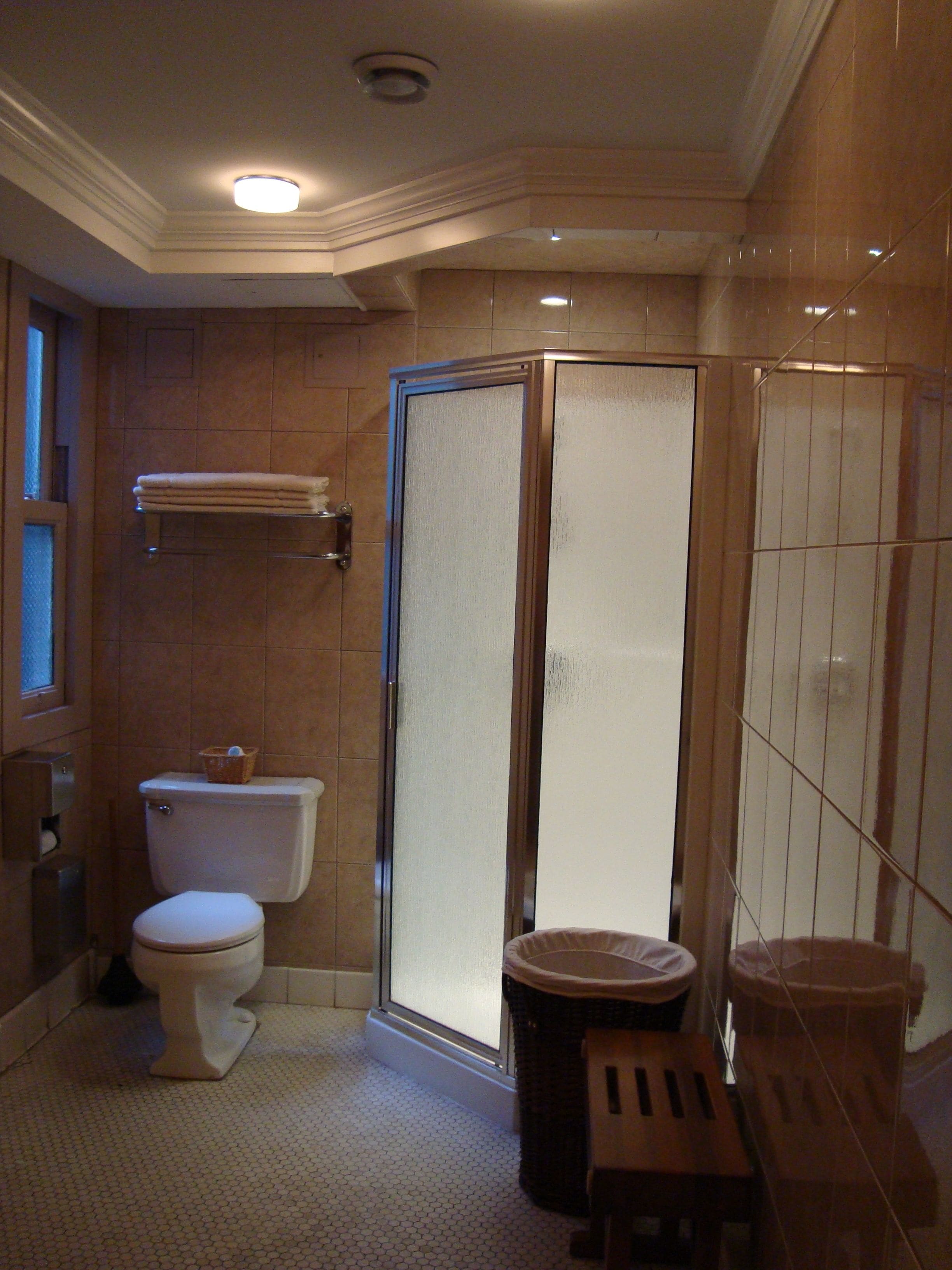 Photo - Kingston Hotel