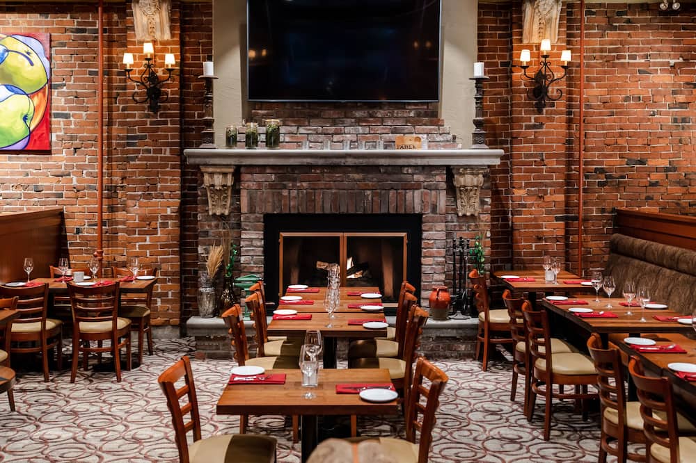 Kingston Hotel