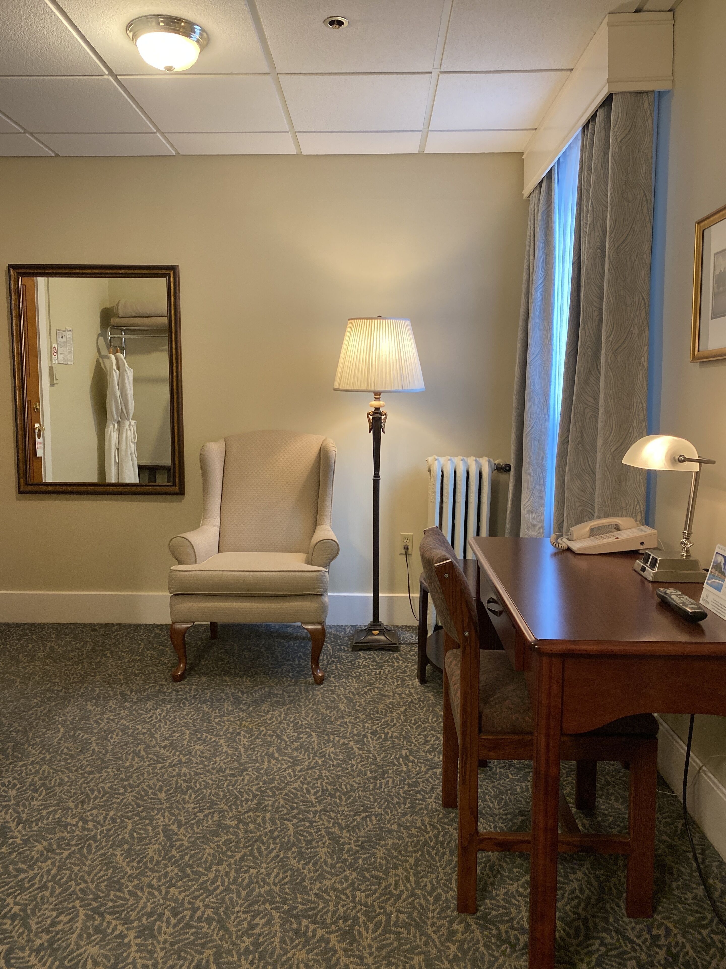 Photo - Kingston Hotel