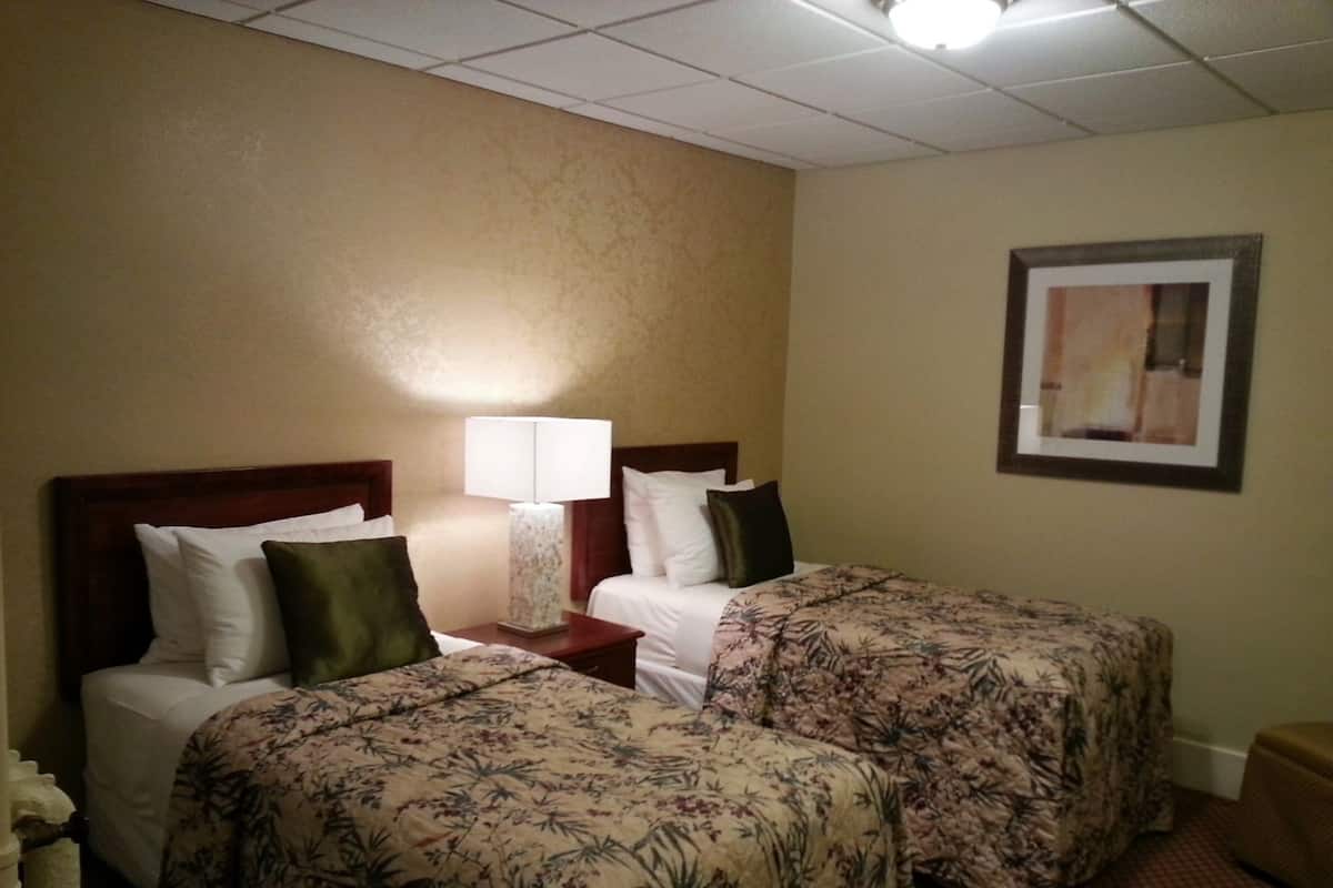 Desk, free WiFi, bed sheets