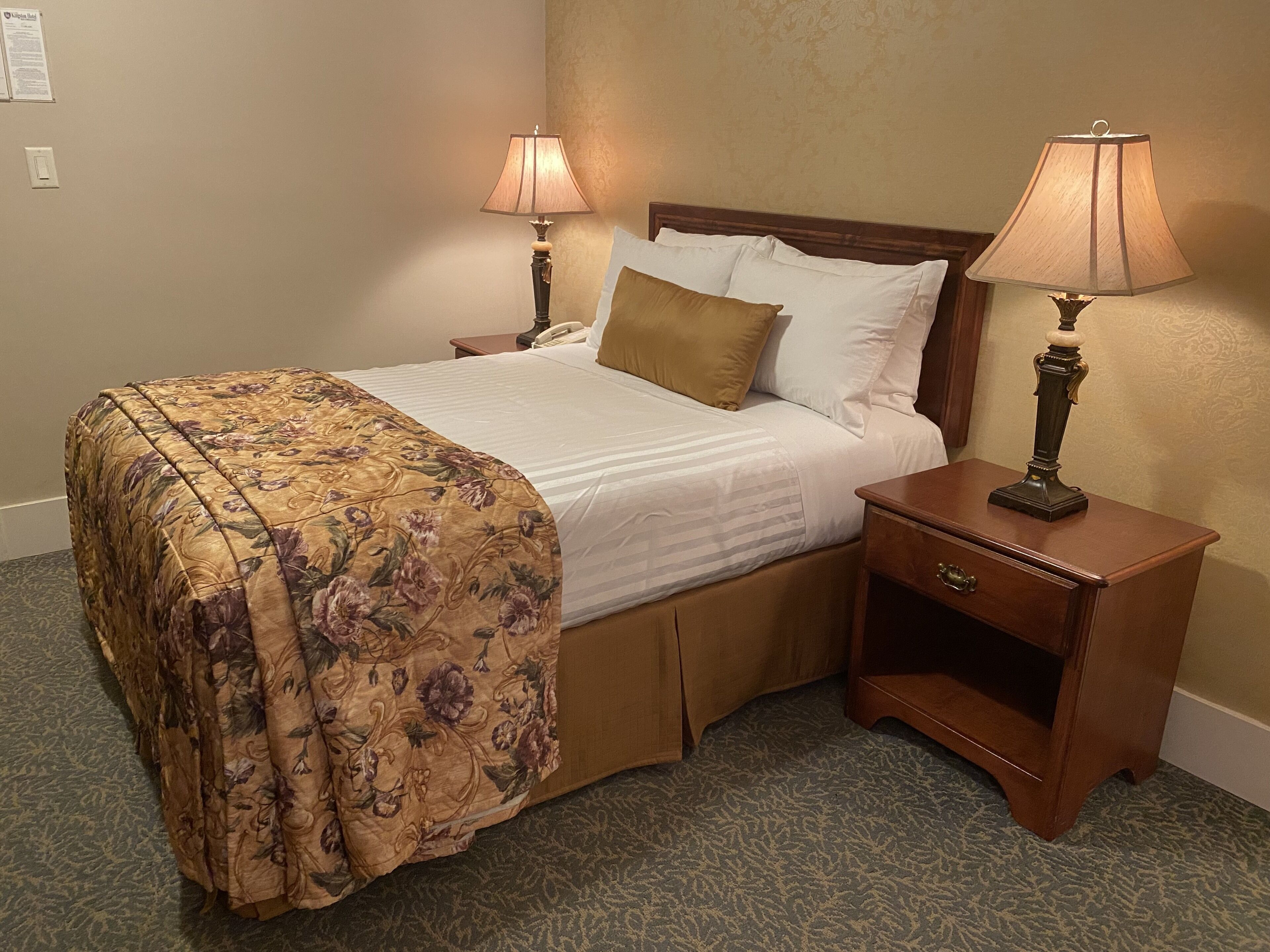 Photo - Kingston Hotel