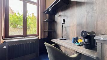 Een kluis op de kamer, een bureau, gratis wifi