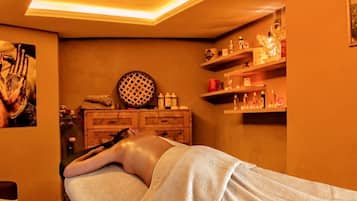 ห้องทรีทเมนท์สำหรับคู่รัก, ซาวน่า, ห้องอบไอน้ำ, ที่อาบน้ำแบบตุรกี/ฮัมมัม