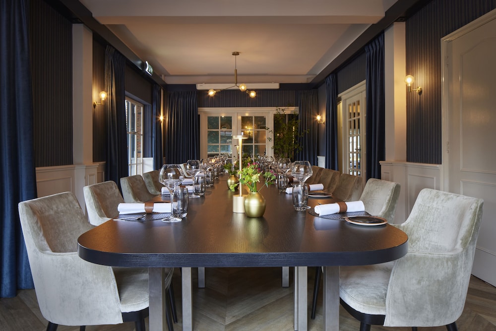 Auberge Du Bonheur by null