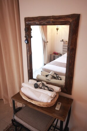 Single Room | Premium bedding, in-room safe, desk, iron/ironing board - Dardanos Hotel (Kas)
