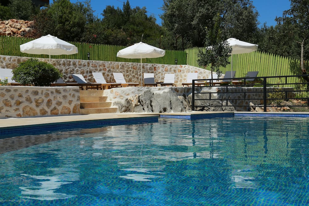 Dardanos Hotel
