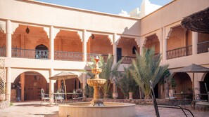 ลานระเบียง/นอกชาน