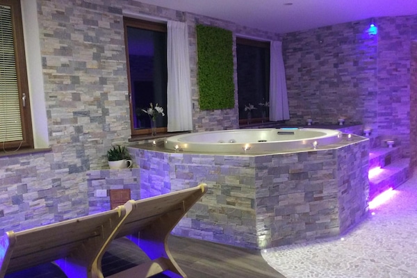 Sauna, hot tub, steam room, Turkish bath, hydrotherapy, Swedish massages