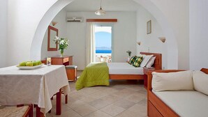 Unclassified image, 3 of 58, button - Pirgos Stelida Hotel (Naxos)