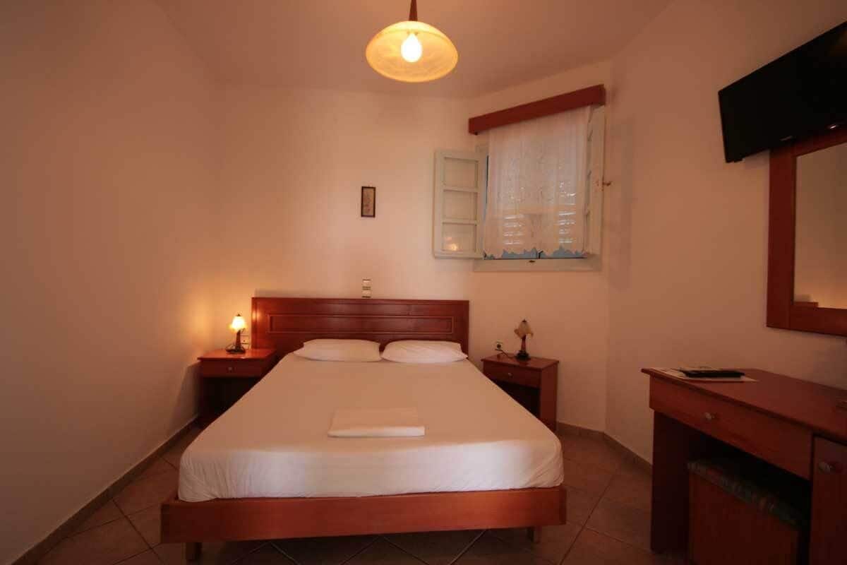 Soundproofing, free cots/infant beds, free WiFi, bed sheets