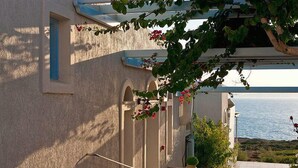 Unclassified image, 4 of 58, button - Pirgos Stelida Hotel (Naxos)