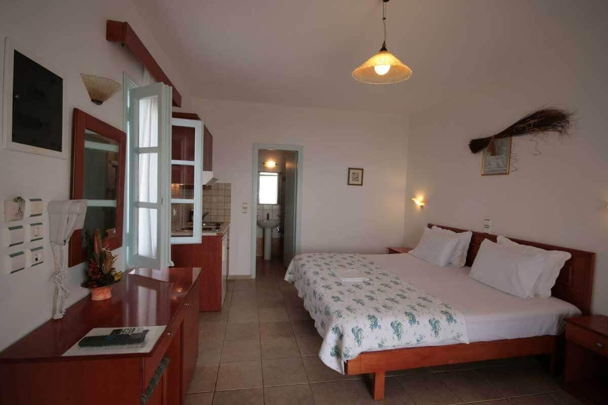 Soundproofing, free cots/infant beds, free WiFi, bed sheets