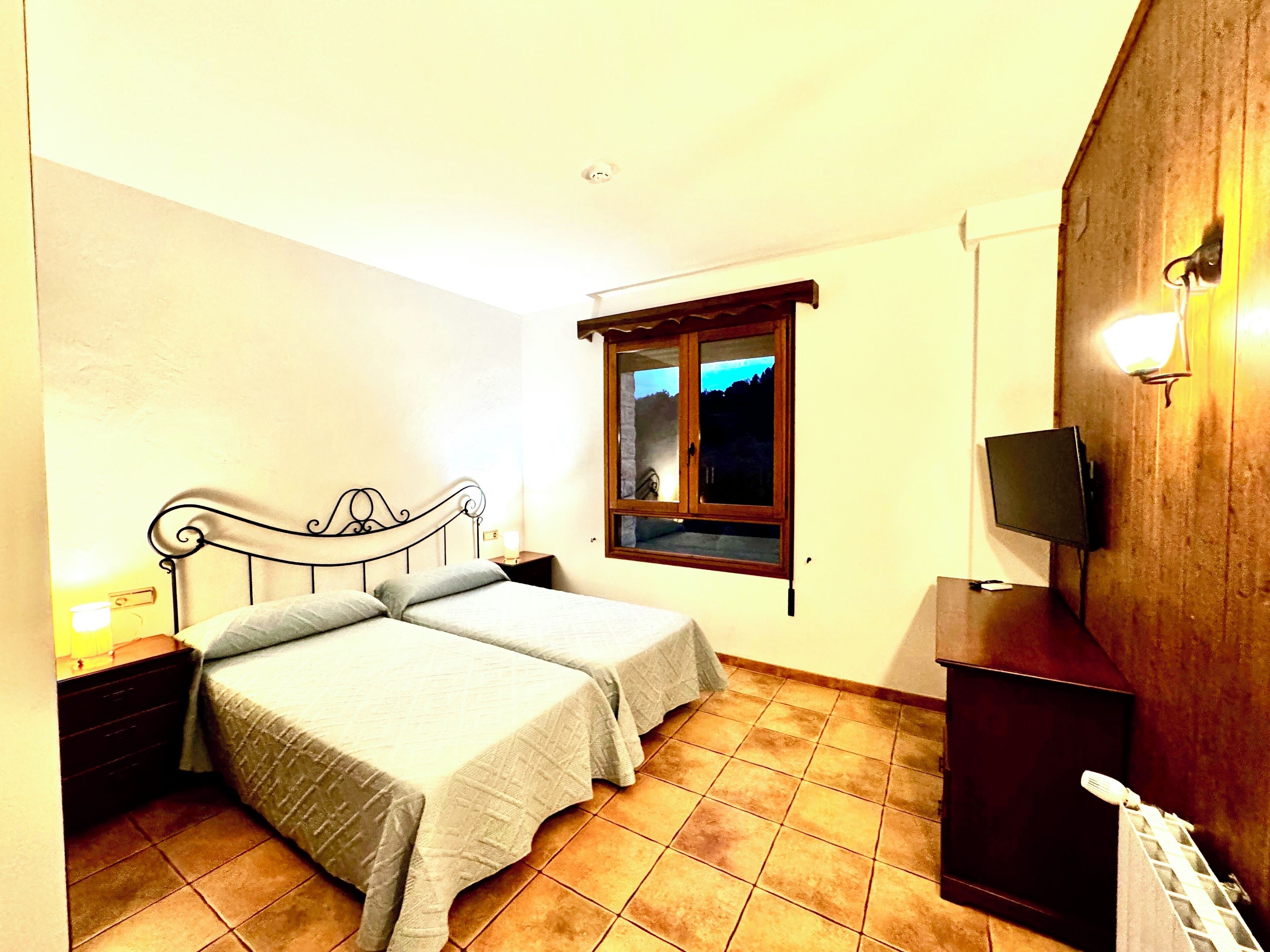 經典雙床房, 山景 | 免費 Wi-Fi、床單、方便輪椅出入