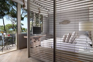 Suite estudio (Coral Suite) | Ropa de cama de alta calidad, wifi gratis y ropa de cama 