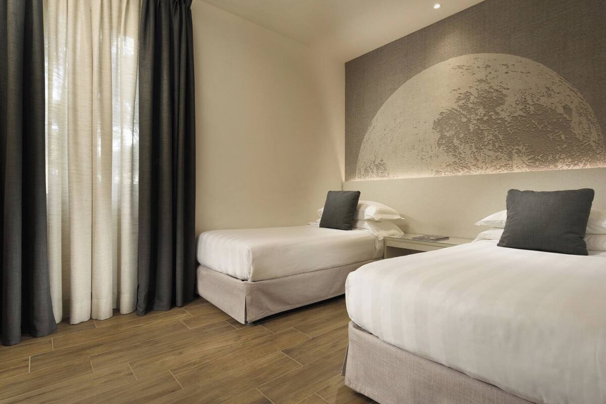 Premium bedding, minibar, in-room safe, individually furnished