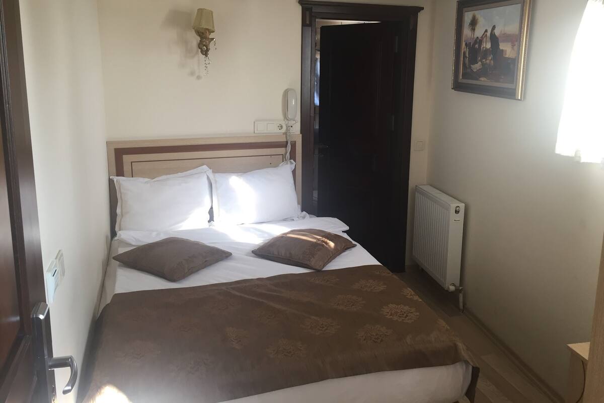 Pillow-top beds, minibar, in-room safe, desk