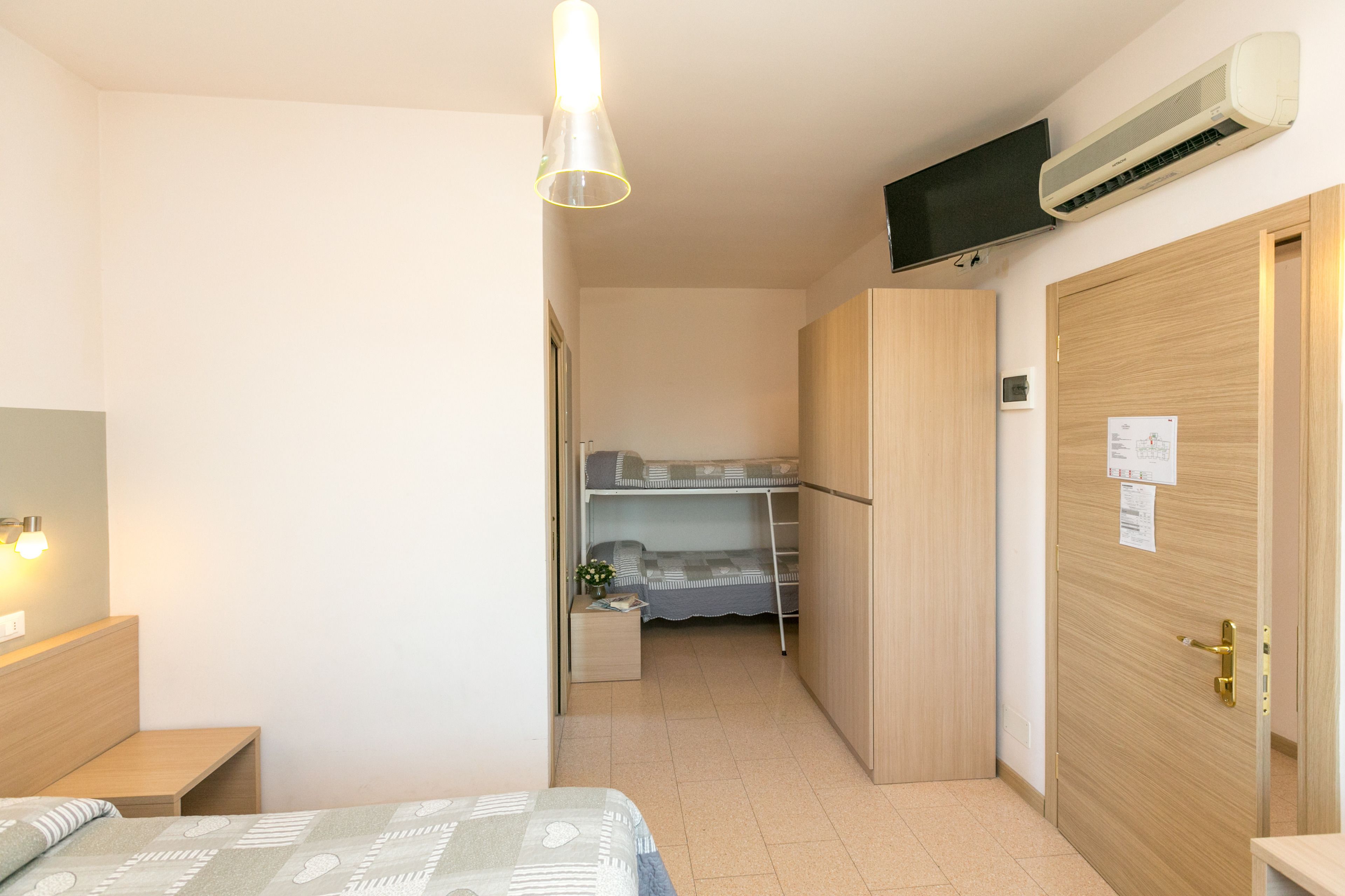 1 bedroom, in-room safe, desk, free wifi