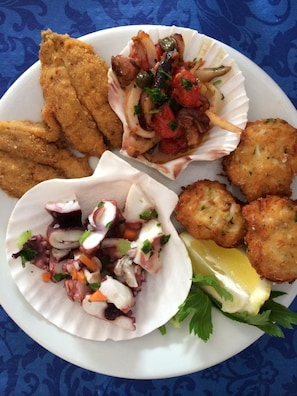 Frühstück, Mittagessen und Abendessen