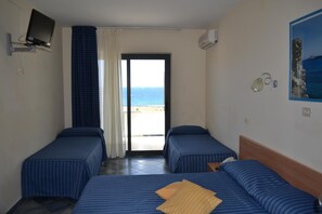 Zimmersafe, Schreibtisch, Bügeleisen/Bügelbrett, kostenloses WLAN