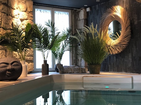 Body treatments, sports massages, 1 treatment room. Boutique Hôtel & Spa la Villa Cap Ferrat