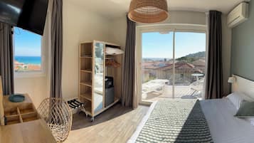 Chambre Supérieure terrasse Vue Panoramique | 1 bedroom, premium bedding, in-room safe, individually decorated