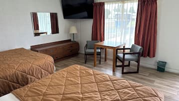 Standard Double Room (Pet Friendly) | Dihias secara berasingan, dilengkapkan perabot secara berasingan, meja