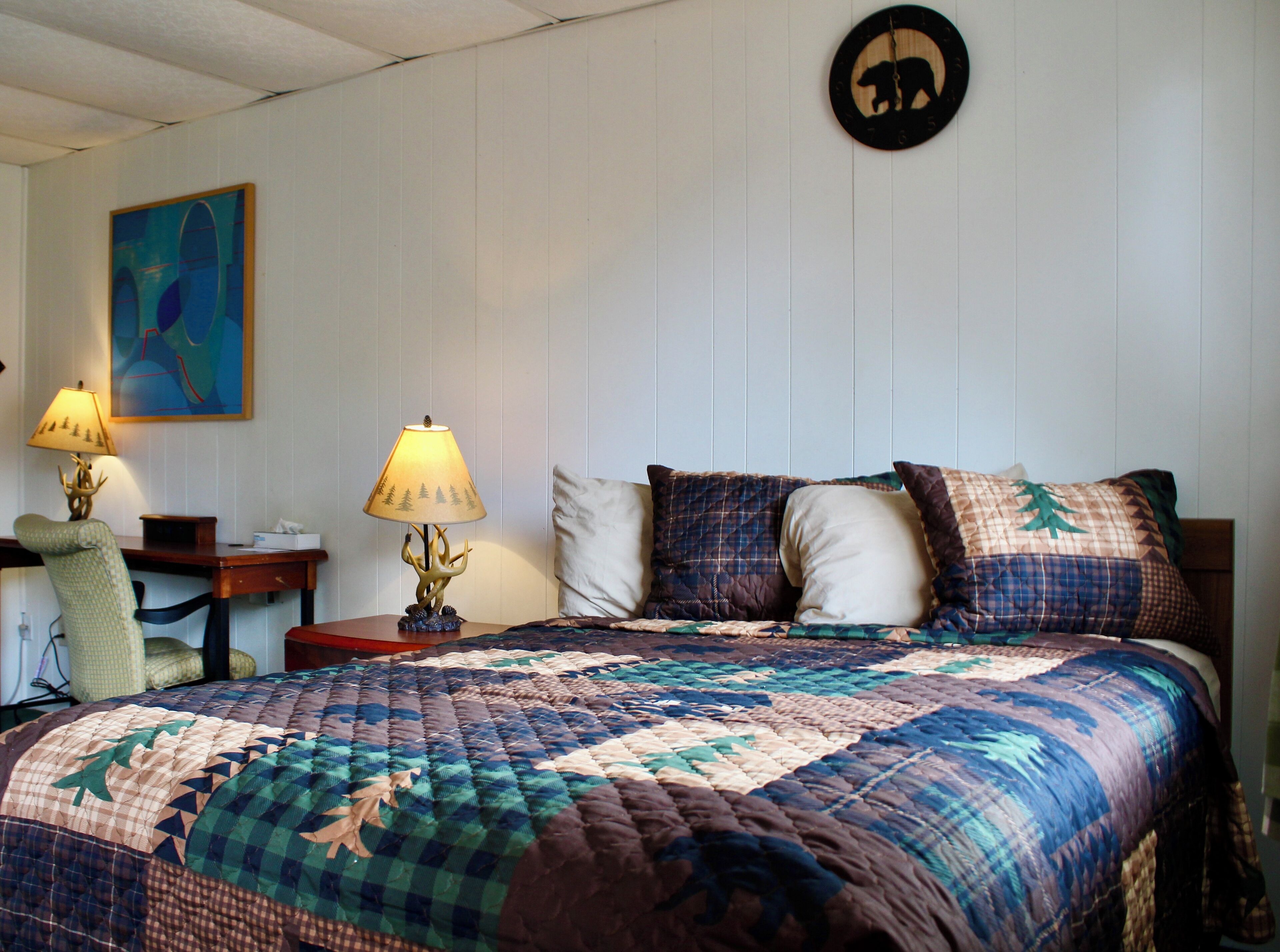 Rideaux occultants, fer et planche à repasser, Wi-Fi gratuit