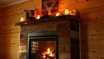 Superior Apartment, 2 Bedrooms, Kitchen, Mountain View | Living area | 43-inch Smart TV with digital channels