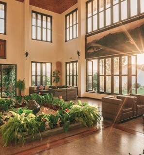 Sala de estar en el lobby