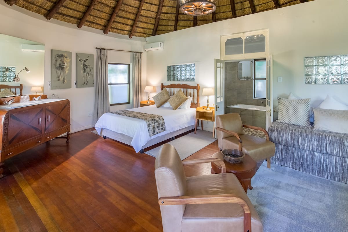 luxury triple room, garden view, poolside | 1 bedroom, premium bedding, select comfort beds, in-room safe