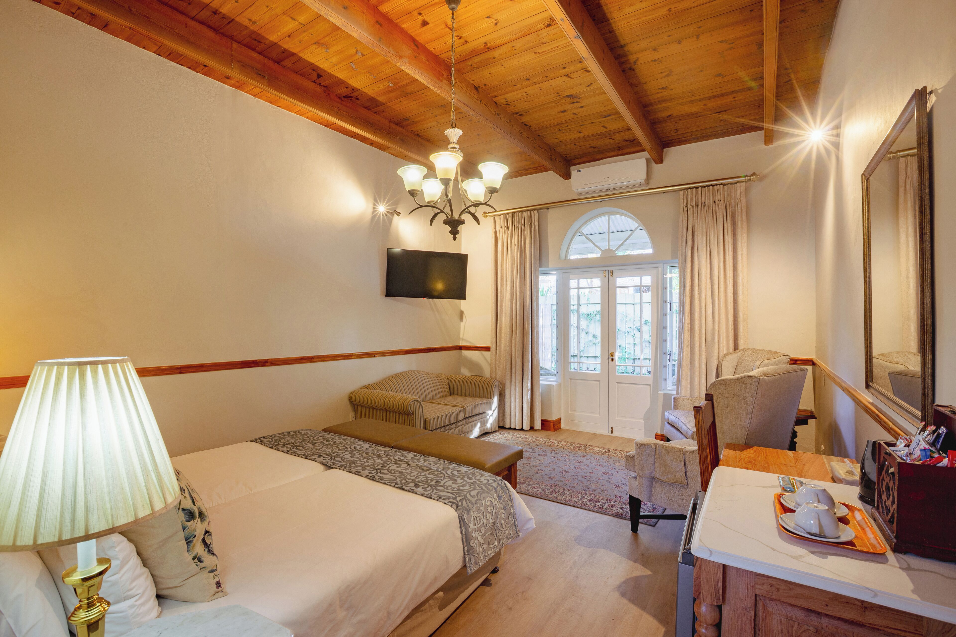 luxury twin room, garden view | 1 bedroom, premium bedding, select comfort beds, in-room safe