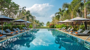 Outdoor pool, pool umbrellas