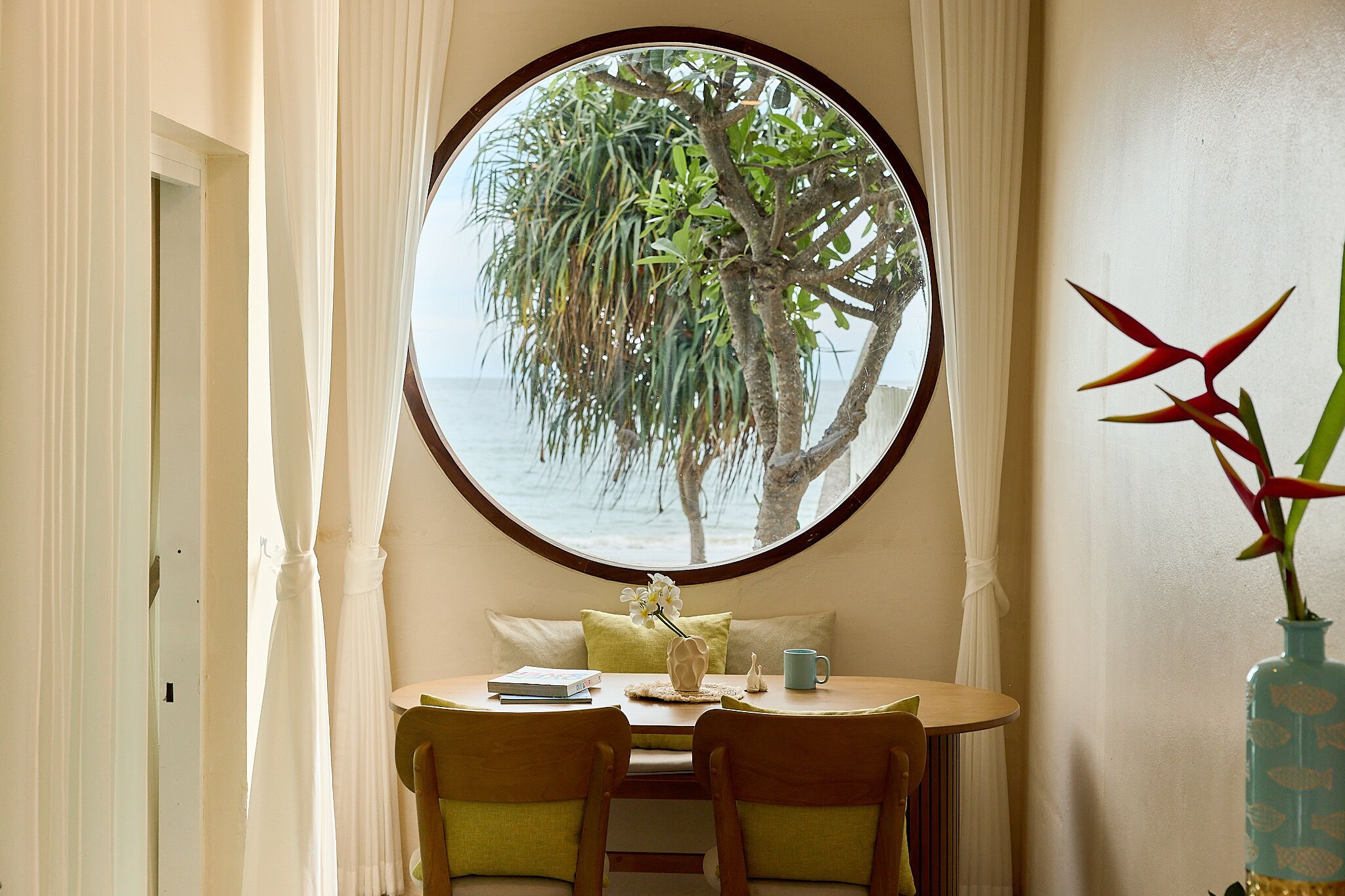 วิลล่า, 2 ห้องนอน, วิวทะเล, ริมทะเล | บริเวณนั่งเล่น | ทีวี 21 นิ้ว พร้อมช่องเคเบิล