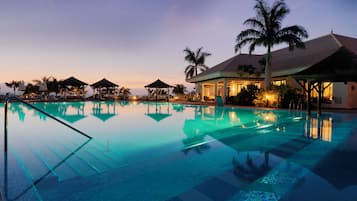 3 outdoor pools, pool cabanas (surcharge), pool umbrellas