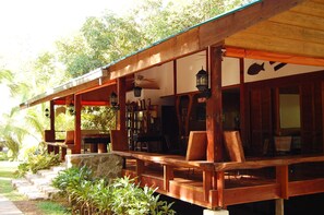 Lobby lounge - Busuanga Island Paradise (Coron)