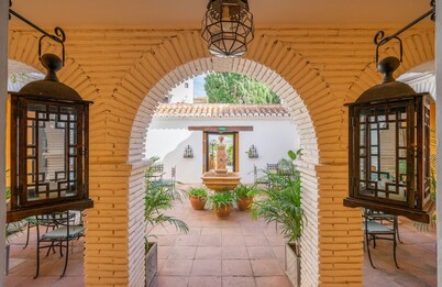 LA TARTANA HOTEL BOUTIQUE