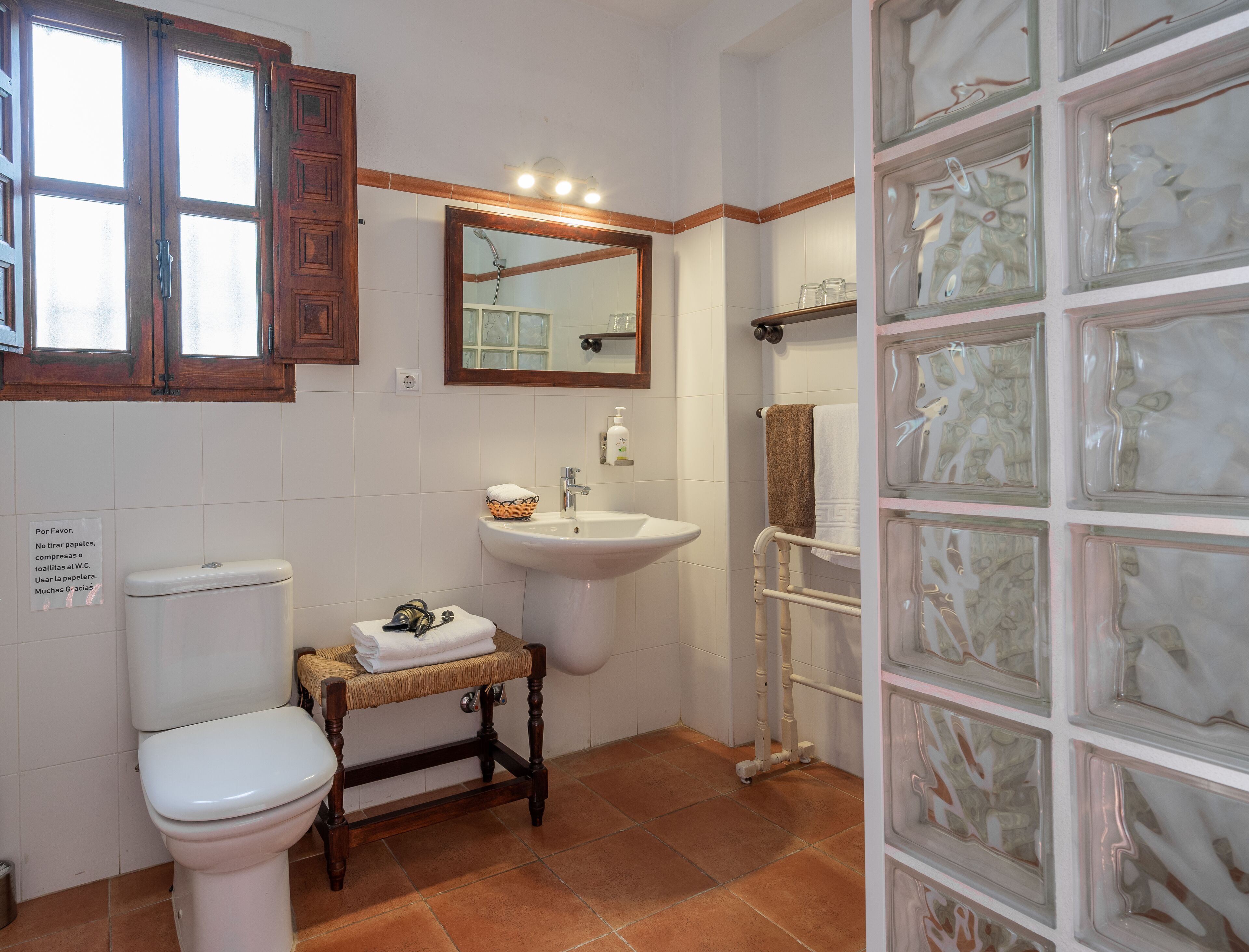 standard double or twin room | bathroom | shower, free toiletries, hair dryer, towels