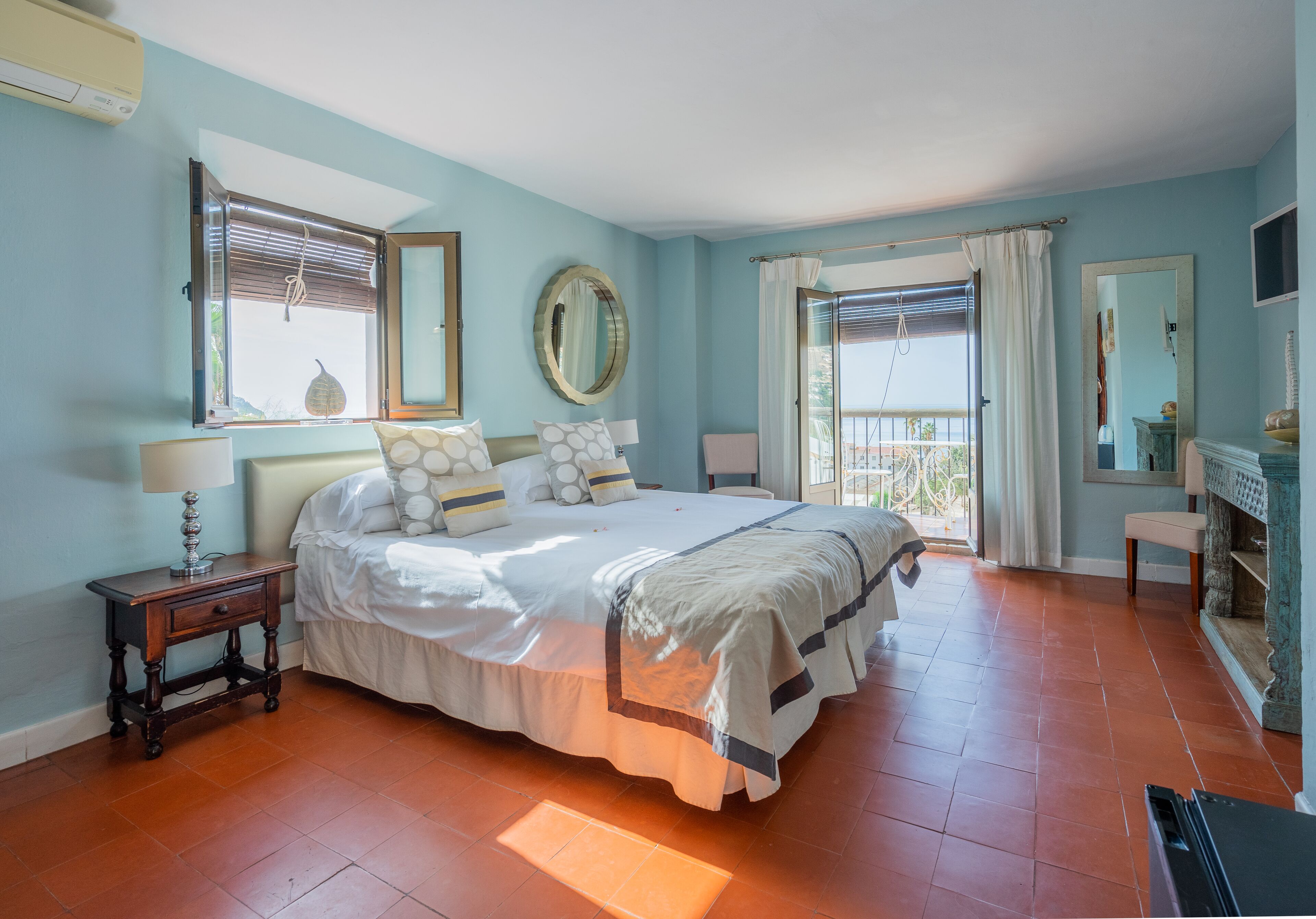 panoramic double room | 1 bedroom, premium bedding, in-room safe, individually decorated