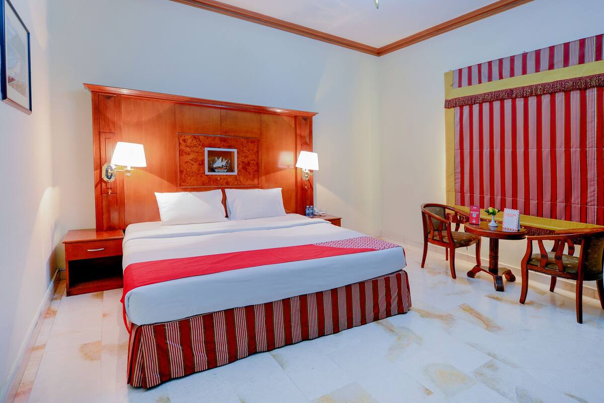 Deluxe Double room - Twin | Premium bedding, in-room safe, desk, iron/ironing board