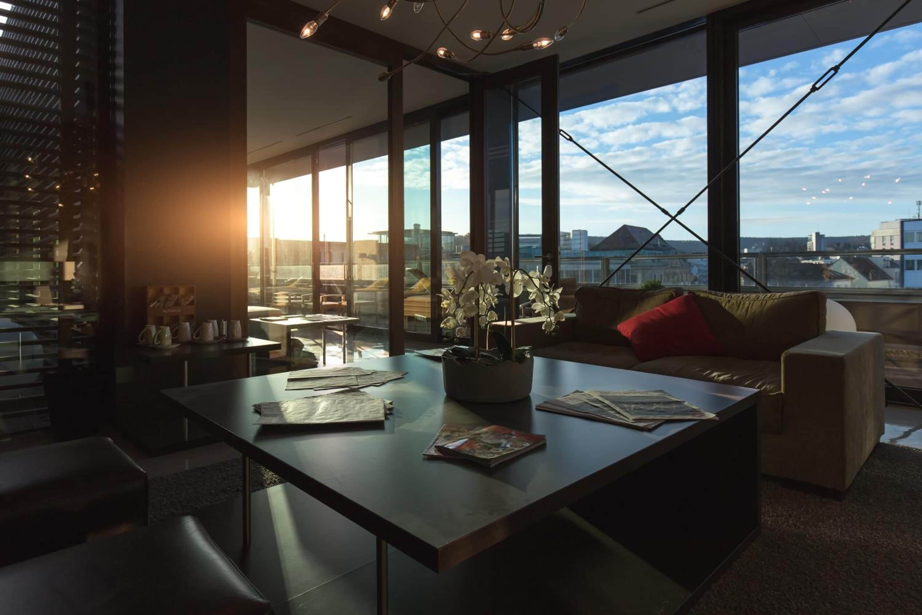 Breakfast, lunch, dinner served; al fresco dining 