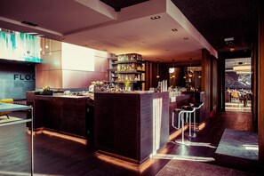 Bar (on property) - SAKS Urban Design Hotel Kaiserslautern (Kaiserslautern)