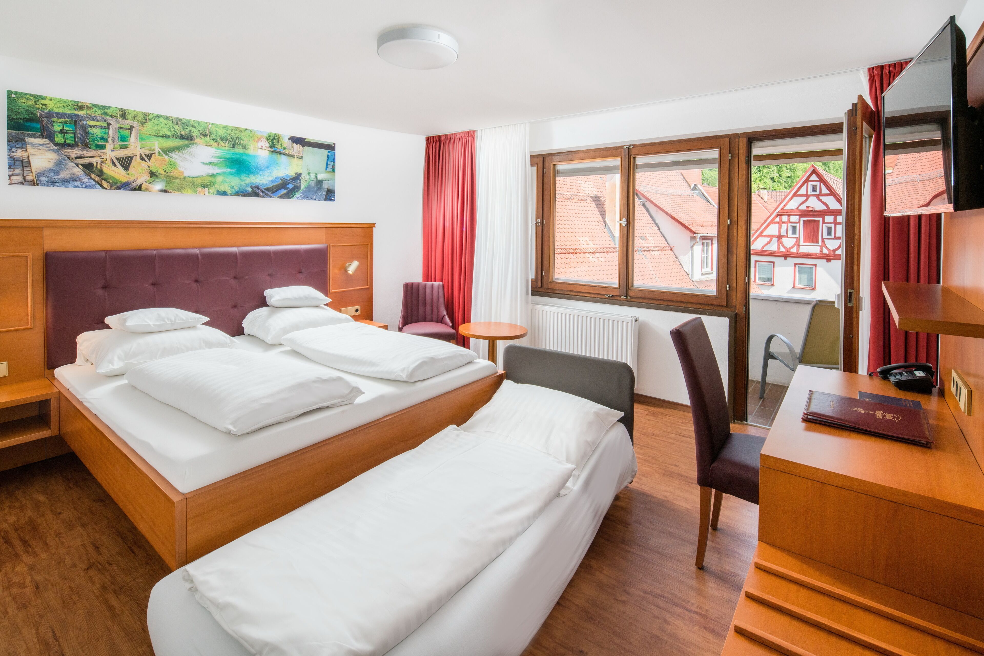 Ropa de cama de alta calidad, colchones Select Comfort y escritorio 