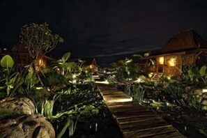 Property grounds - Jadul Adarapura Resort & Spa (Parongpong)