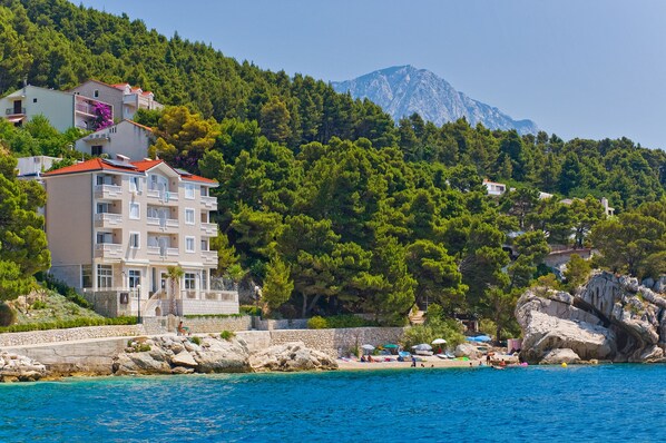Front of property - Sunceva Postelja (Brela)