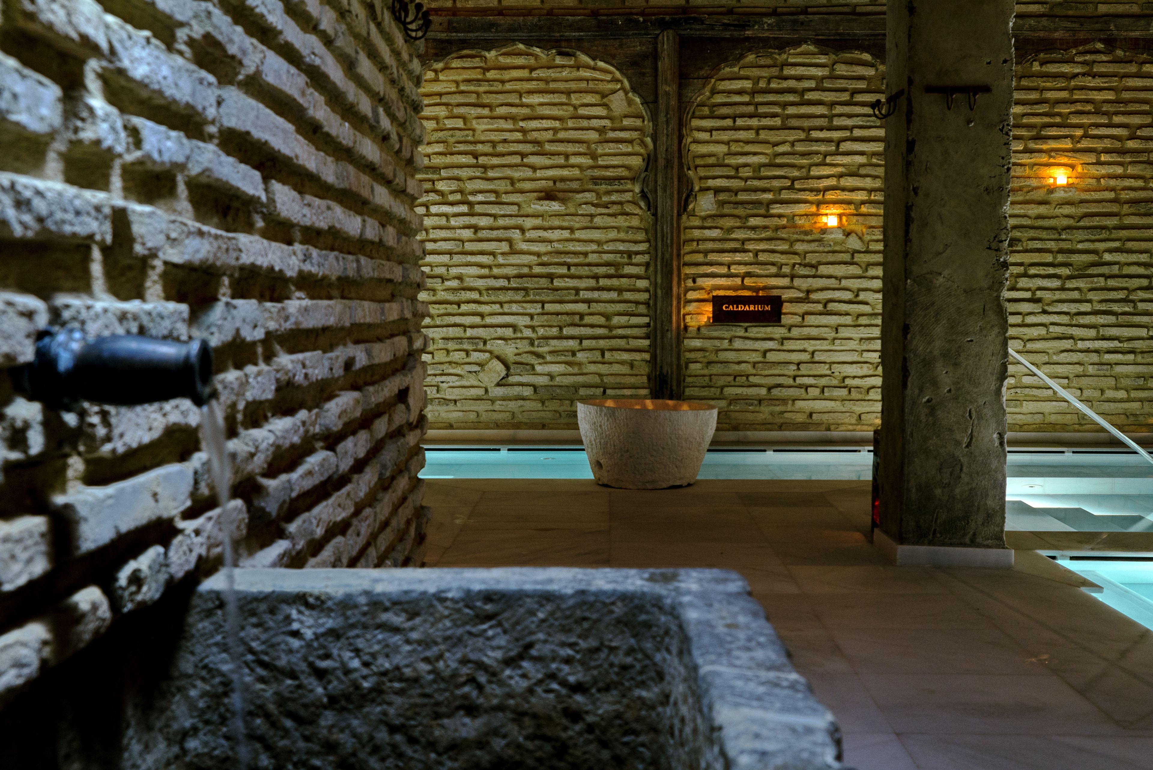 sauna, turkish bath/hammam, body treatments, hydrotherapy, aromatherapy